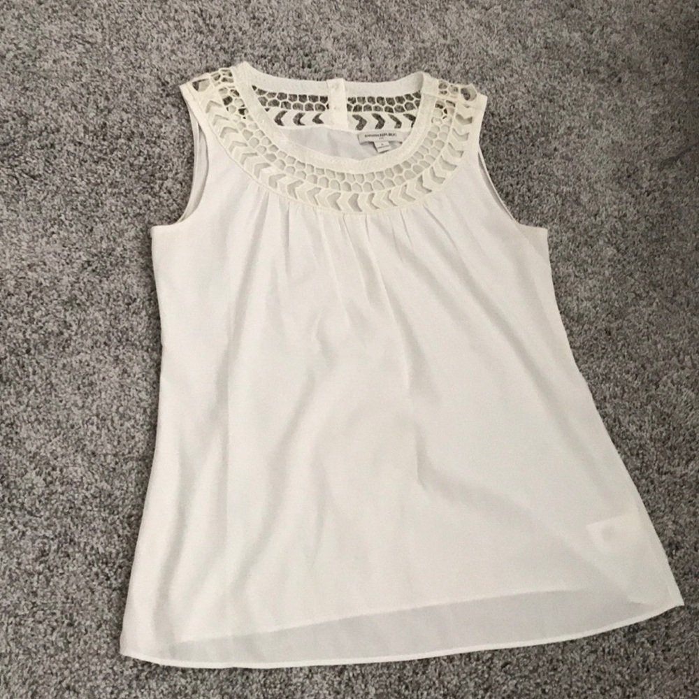 Banana Republic sleeveless dress shirt